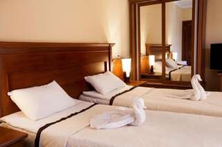 Отель Astoria Hotel Тбилиси Двухместный номер с 2 отдельными кроватями-6